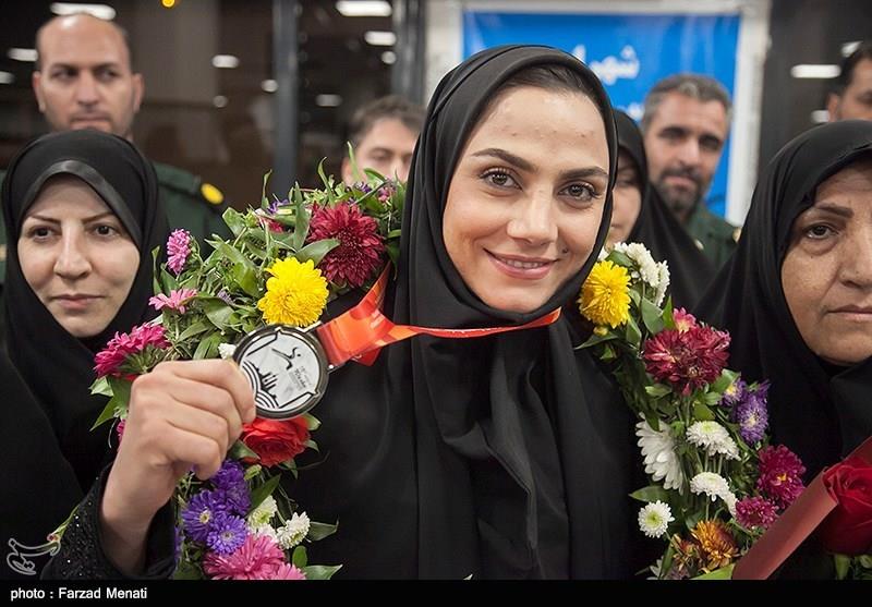 دریغ از یک تماس با قهرمان ووشو جهان