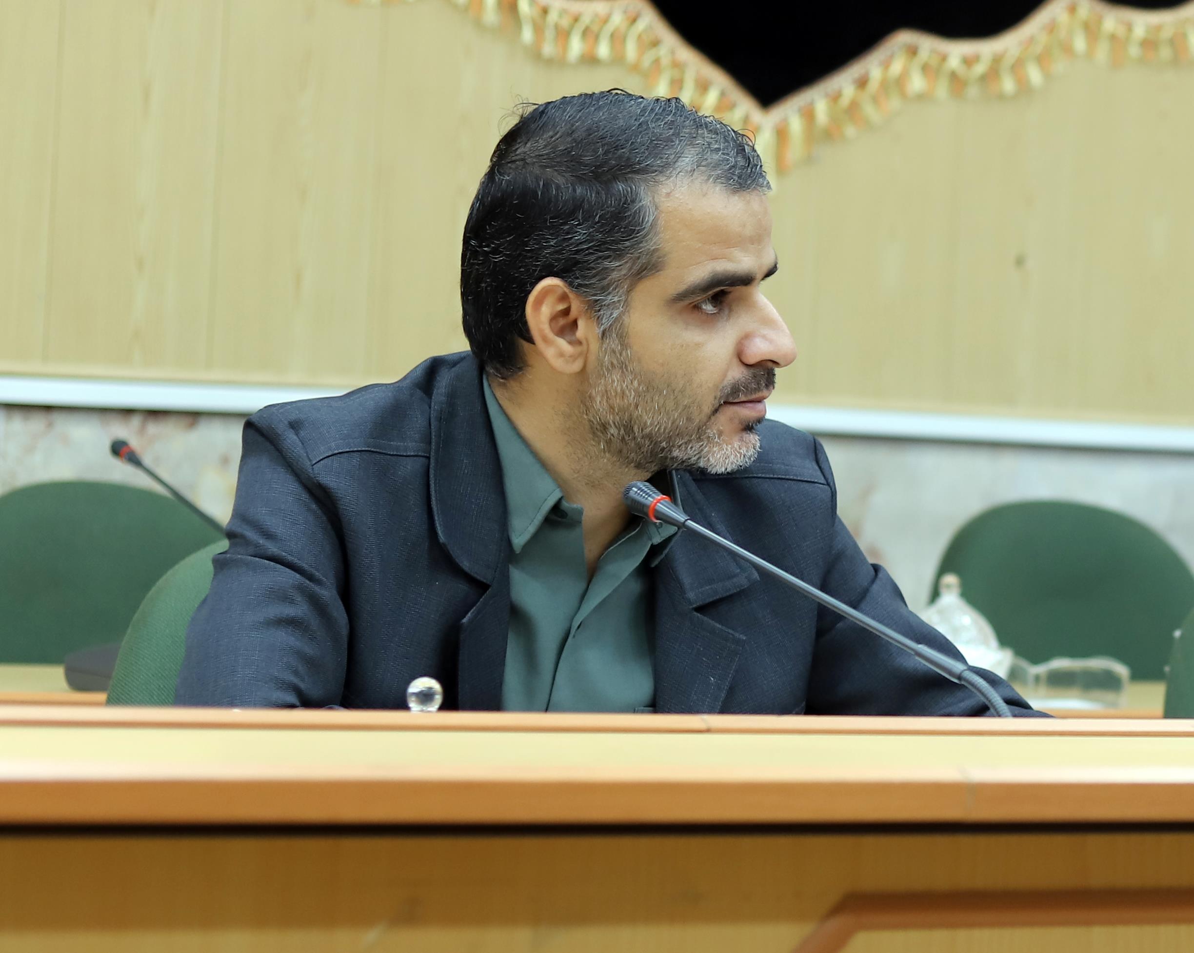 کمیل نظری 
