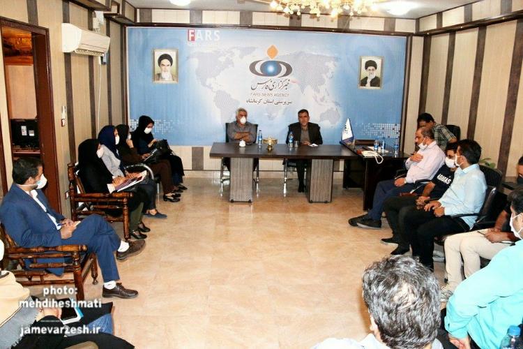   دیدار خبرنگاران ورزشی استان با نماینده بلقوه استان در مجلس شورای اسلامی