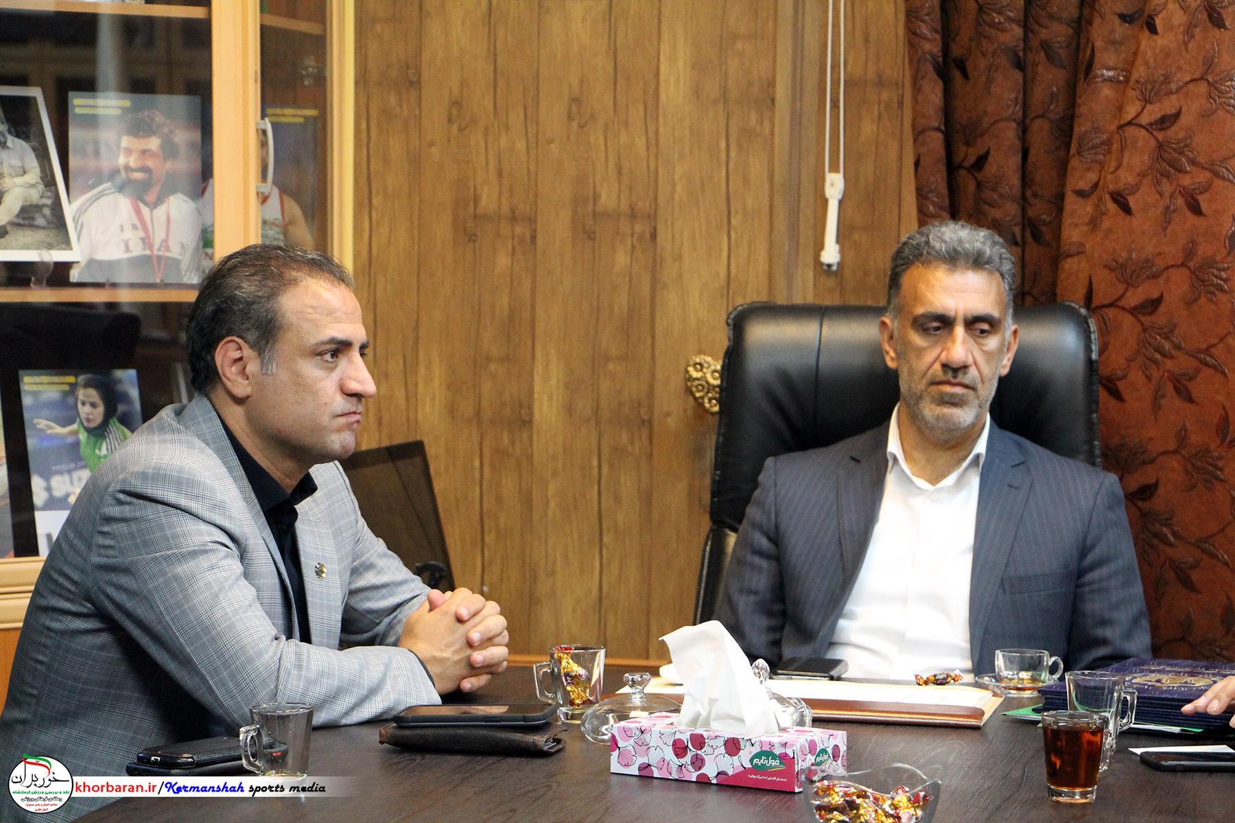 تجلیل از افتخارآفرینان کاراته استان کرمانشاه