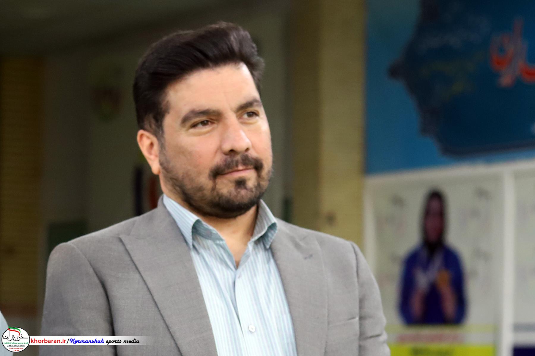 آرش نیکبخت