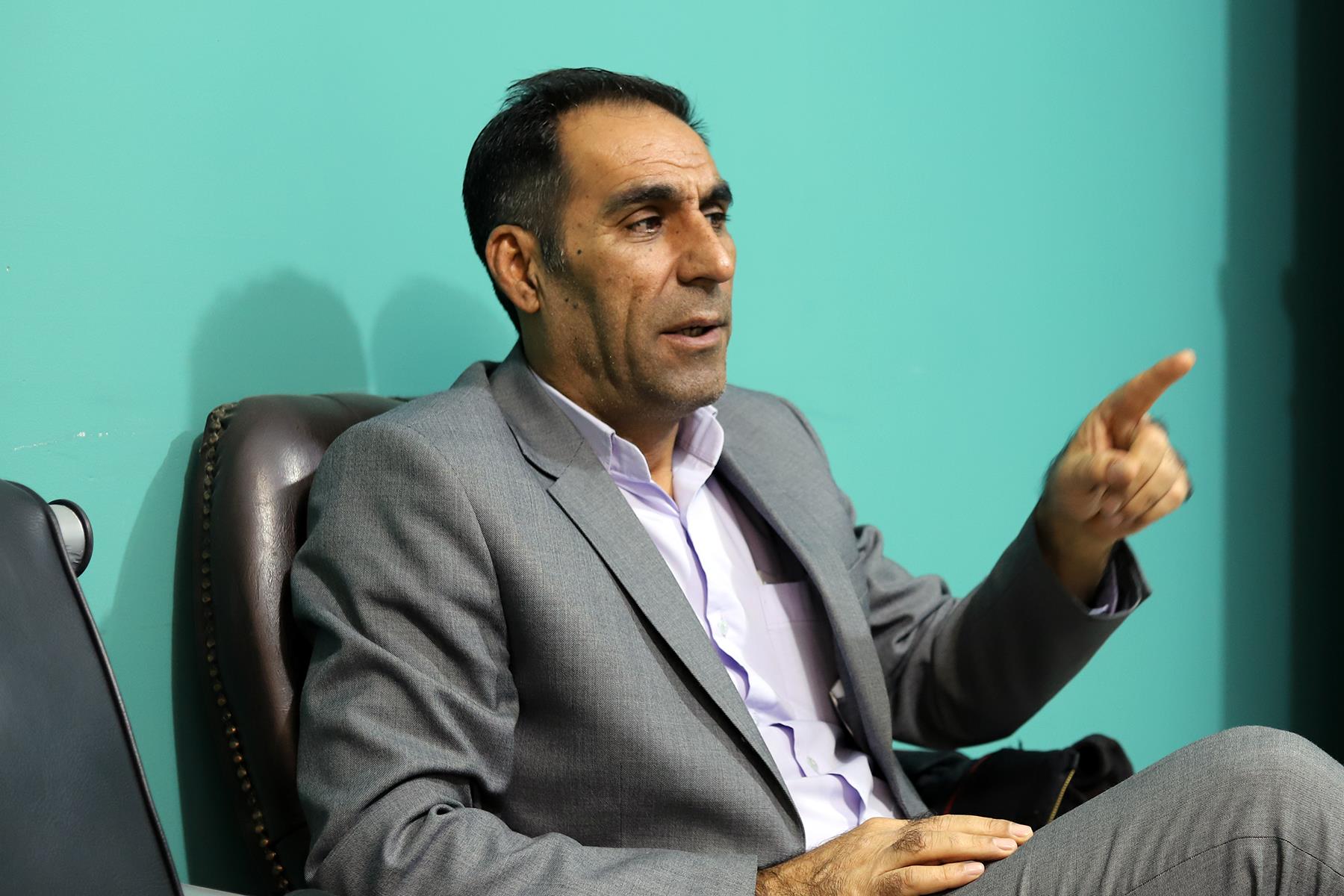 بهمن بوچانی رئیس هیات والیبال استان کرمانشاه