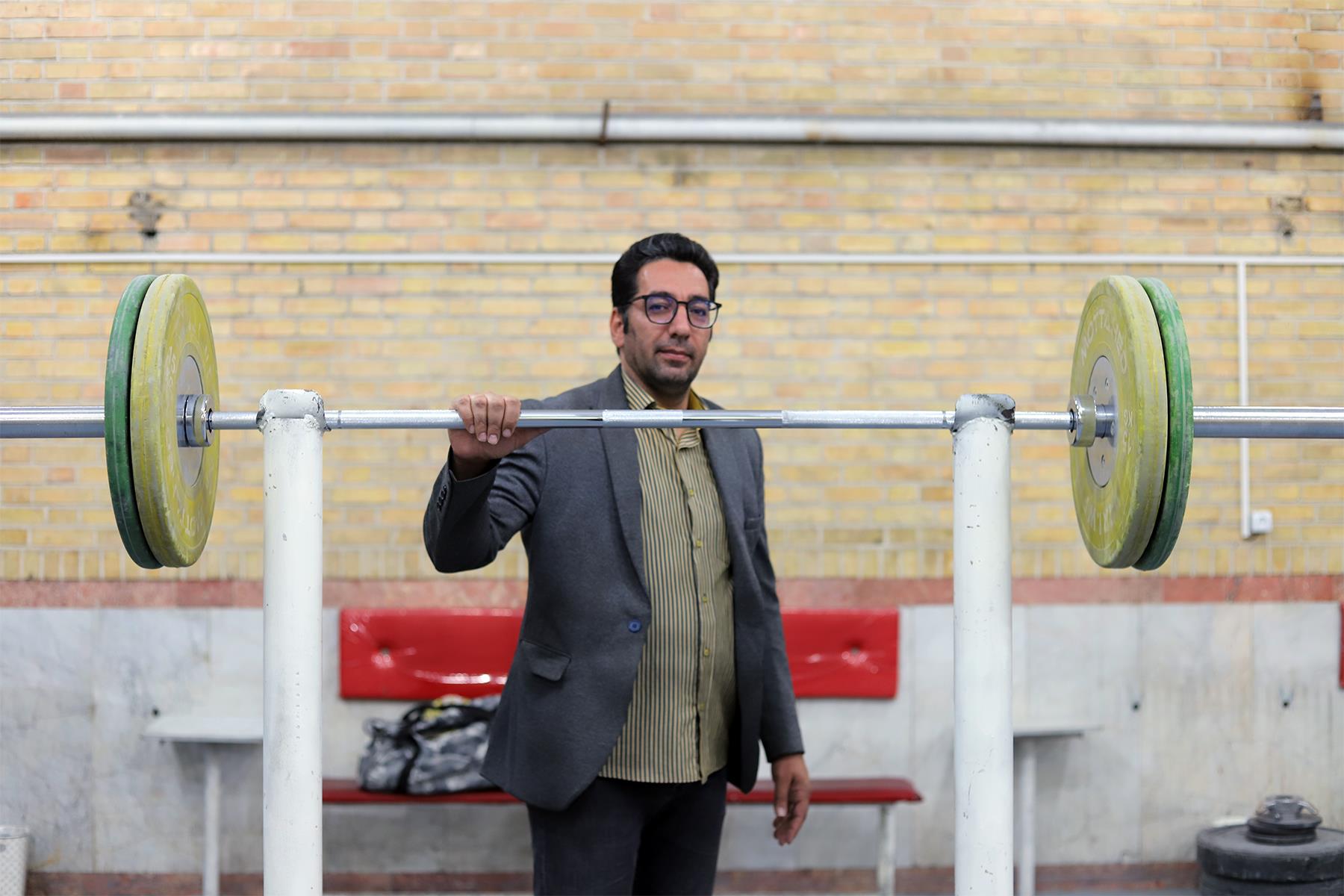 احمد کریمی رئیس هیات وزنه برداری کرمانشاه