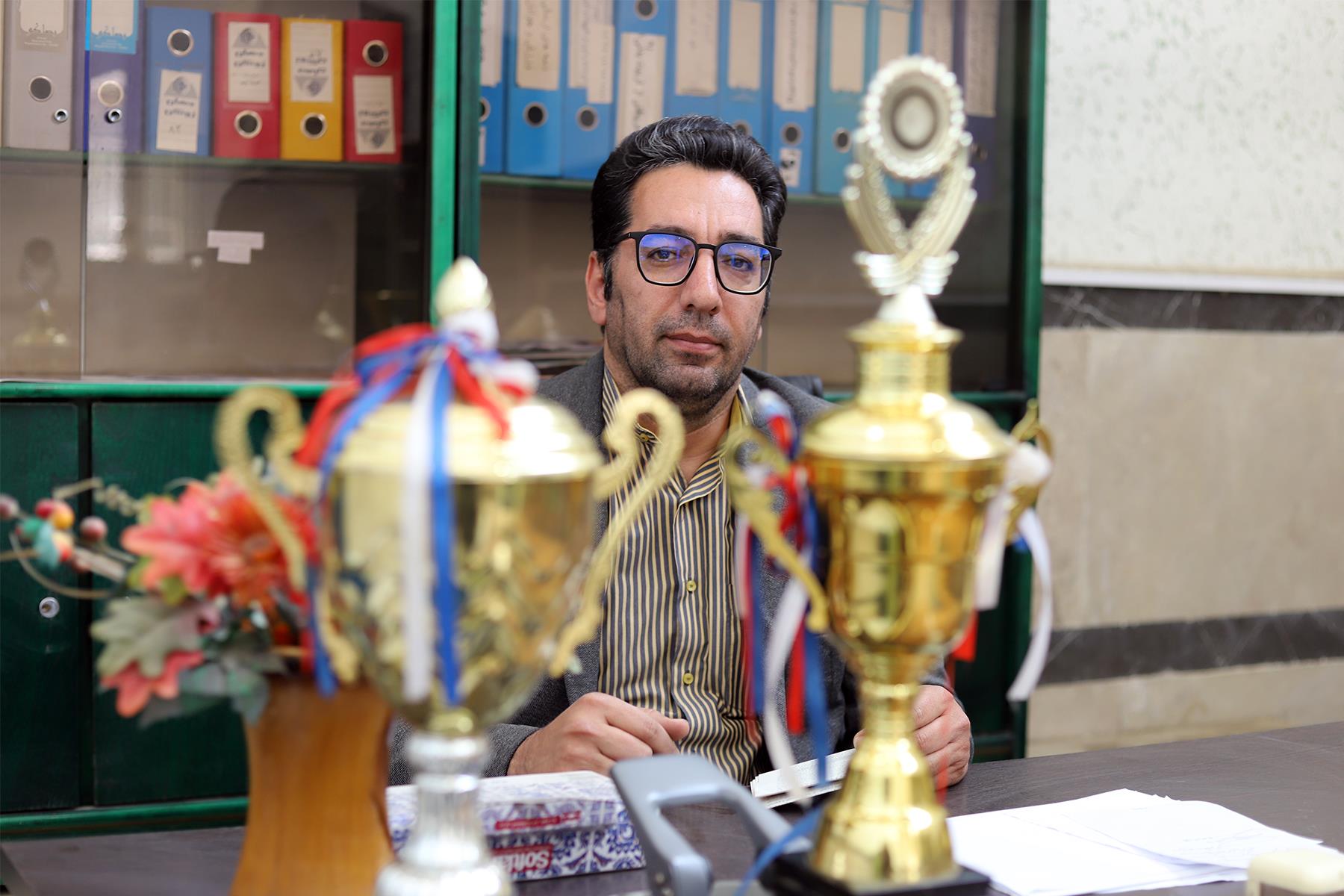 احمد کریمی رئیس هیات وزنه برداری کرمانشاه