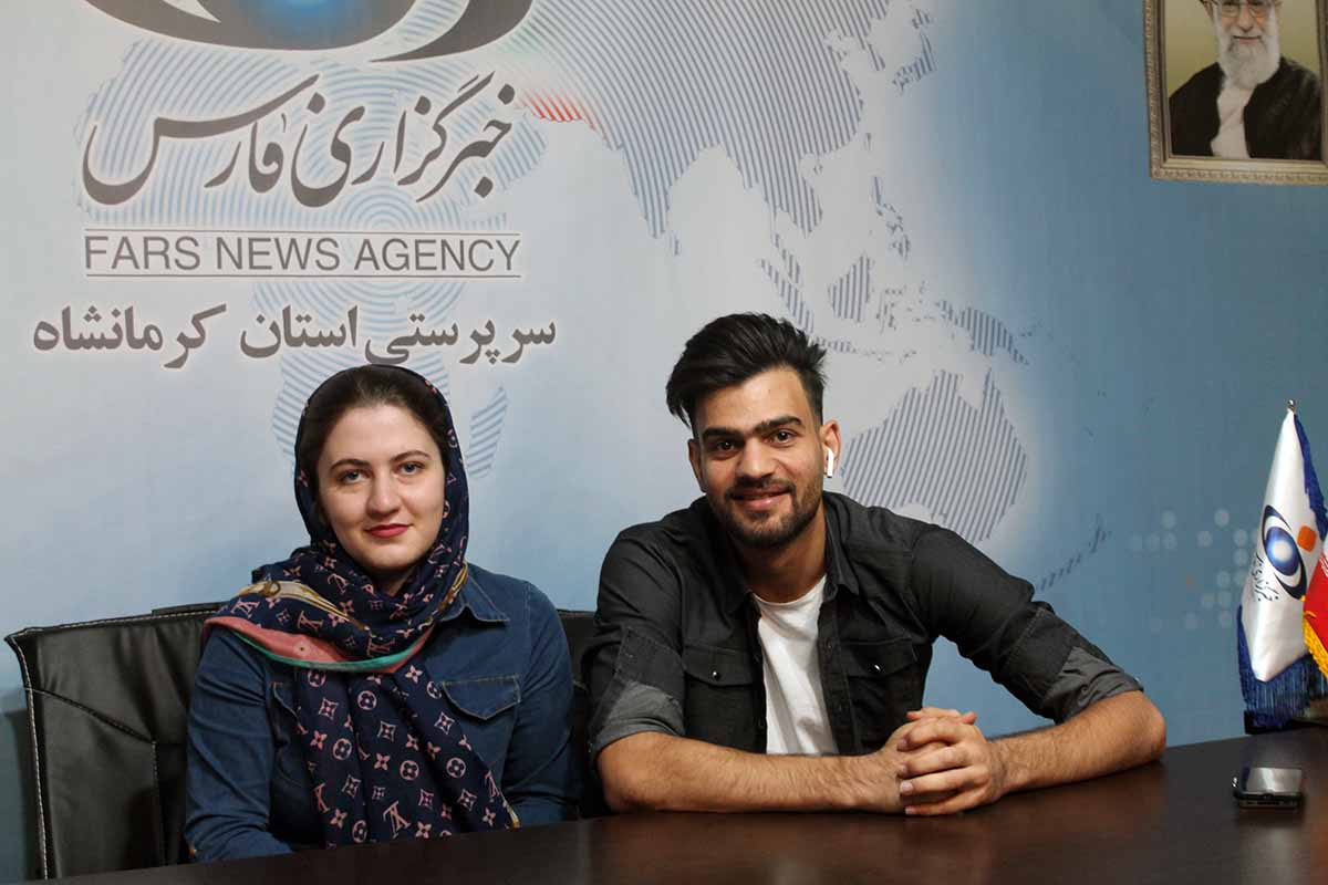  هادی فرهمند: همسرم ورزشکار نیست اما فوتبال دوست است